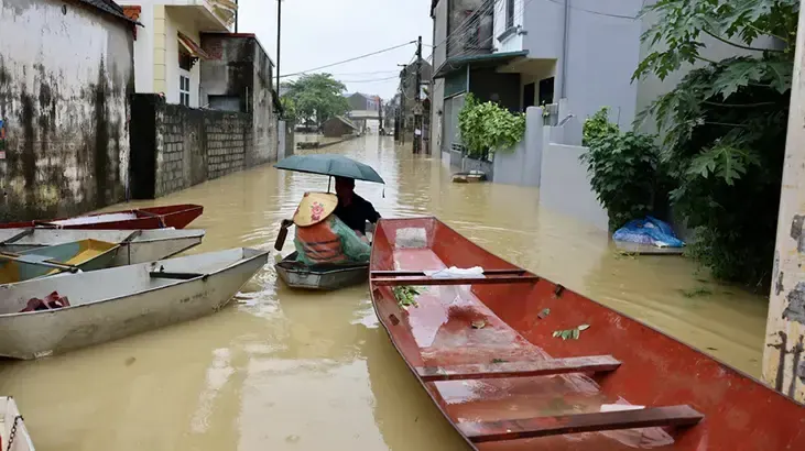 ベトナム北部で洪水、2000戸以上が水没