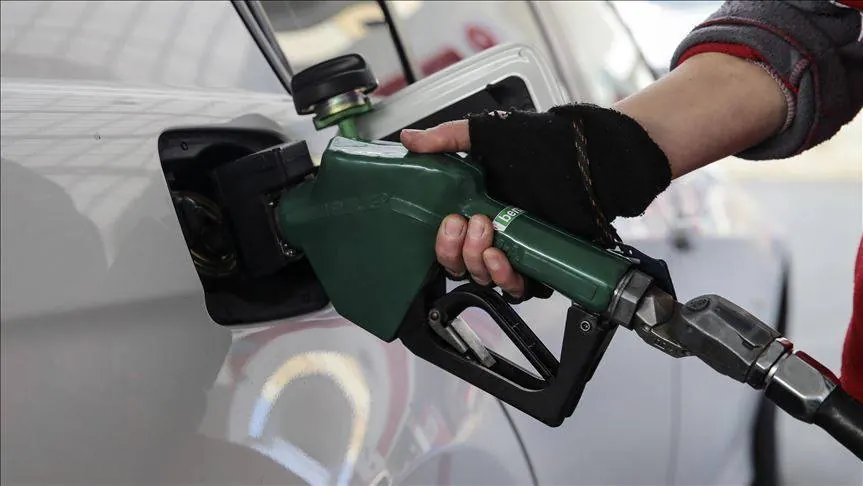 軽油価格が値下げ、1リットル100リラを下回る