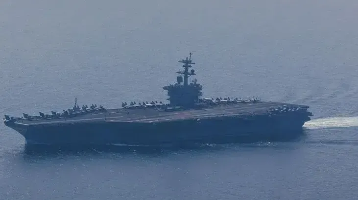 米空母エイブラハム・リンカーンがタイに寄港：謎の任務後の休息