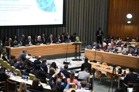 エミネ・エルドアン氏、国連でエネルギー転換会合に出席