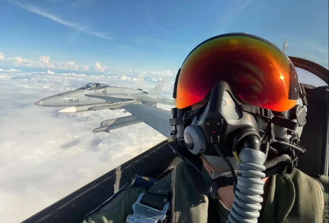 NATO演習にトルコのF-16とKC-135給油機が参加
