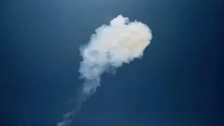 イランのケシュム島付近で爆発音