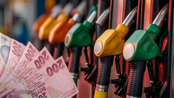 歴史的な燃料価格高騰：軽油90リラ超え、ガソリン80リラ目前