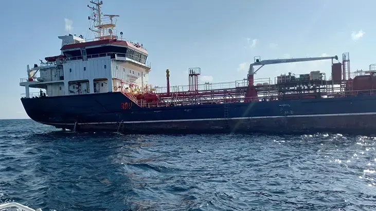 マルマラ海で貨物船衝突、10人の船員が行方不明に 船は11分で沈没