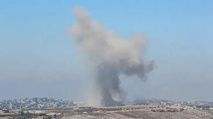 イスラエル軍、レバノン南部で攻撃：音響爆弾と爆発